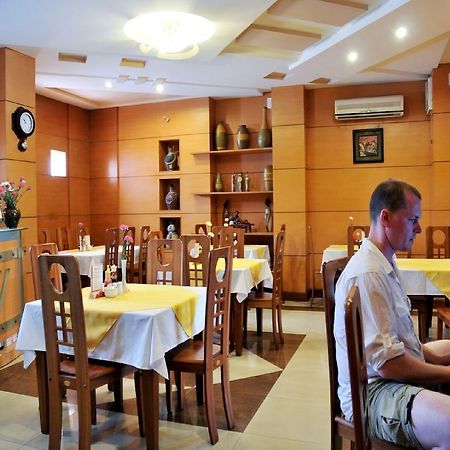 Lac Vien Hotel Ho Chi Minh-stad Buitenkant foto